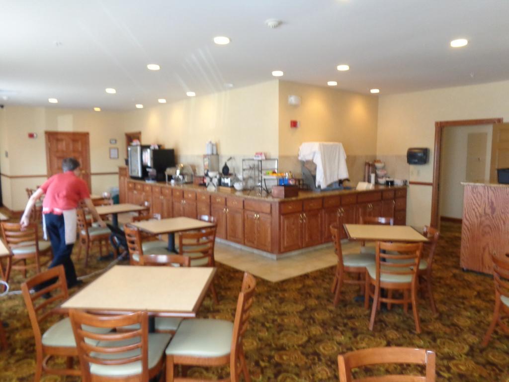 Country Inn & Suites By Radisson, Forest Lake, Mn Екстер'єр фото